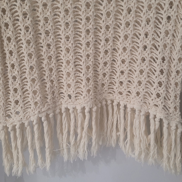 ZARA knitted top with fringe-Medium - Picture 2 of 2